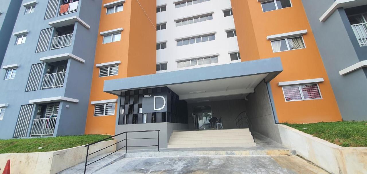 La Suite@Alanis Residence Sepang Exterior photo